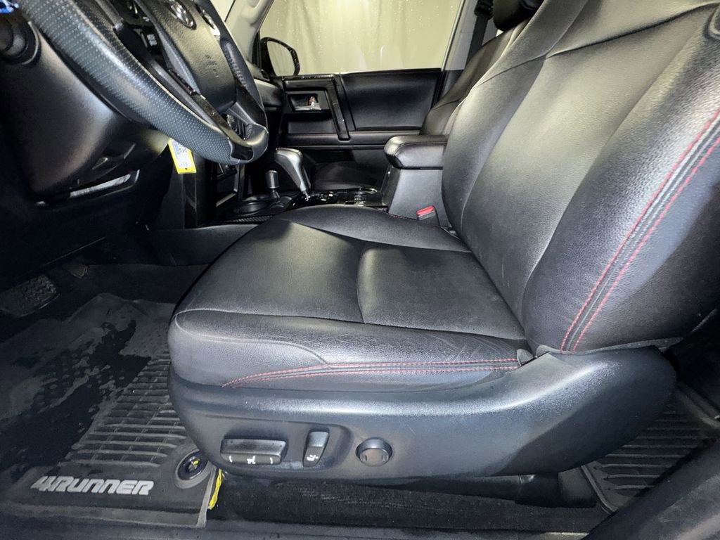 Used 2018 Toyota 4Runner TRD Off-Road Premium w/ Wilderness Package image 17