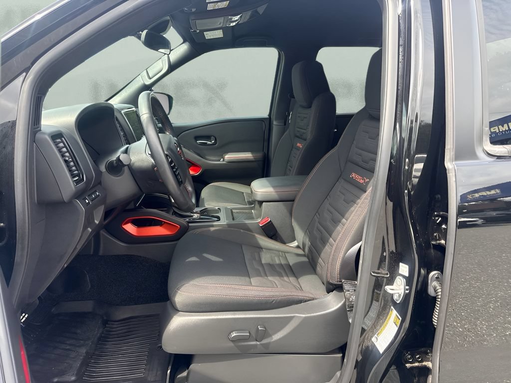 Used 2024 Nissan Frontier Pro-X RWD image 9