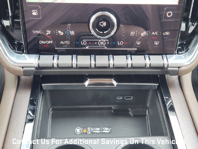 New 2027 GMC Yukon XL Denali Ultimate w/ LPO, Floor Liner Package AWD/4WD image 15