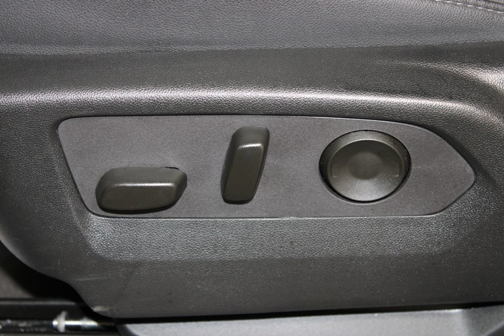 Used 2025 Chevrolet Tahoe LT AWD/4WD image 21