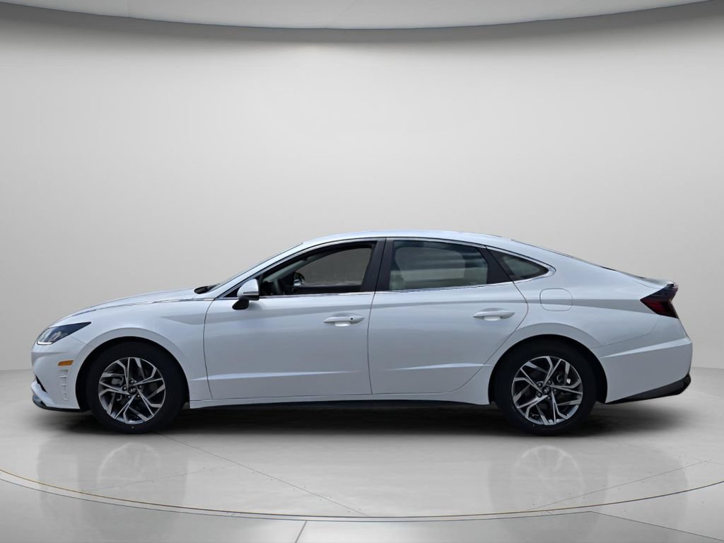 Certified 2022 Hyundai Sonata SEL w/ Preferred Accessory Package FWD image 3