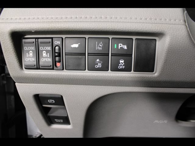 Used 2018 Honda Odyssey Elite image 18