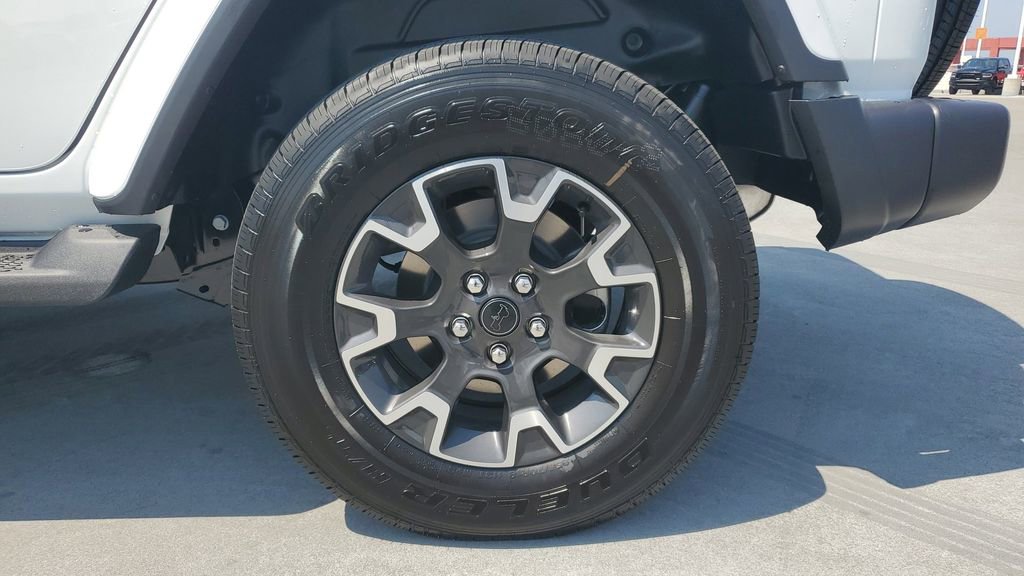 New 2025 Jeep Wrangler Sahara image 7