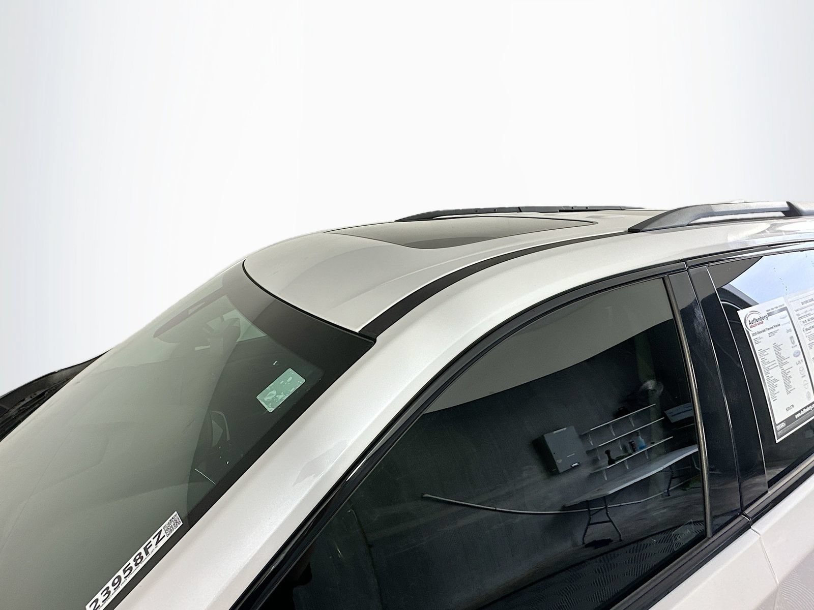 Used 2019 Chevrolet Traverse Premier w/ Redline Edition AWD/4WD image 23