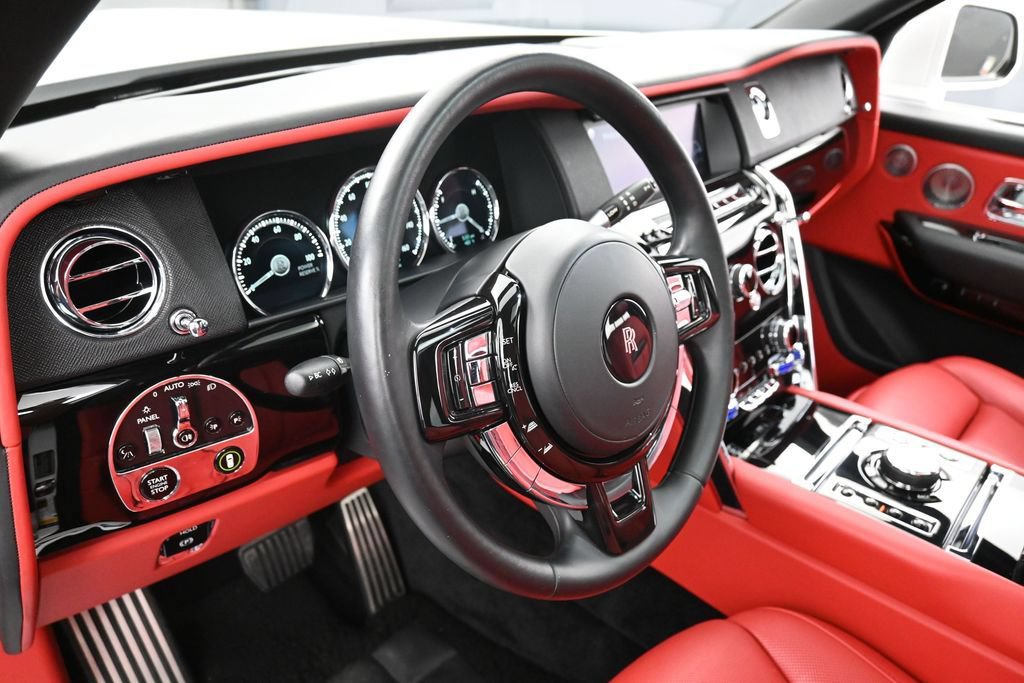 Certified 2019 Rolls-Royce Cullinan AWD/4WD image 17