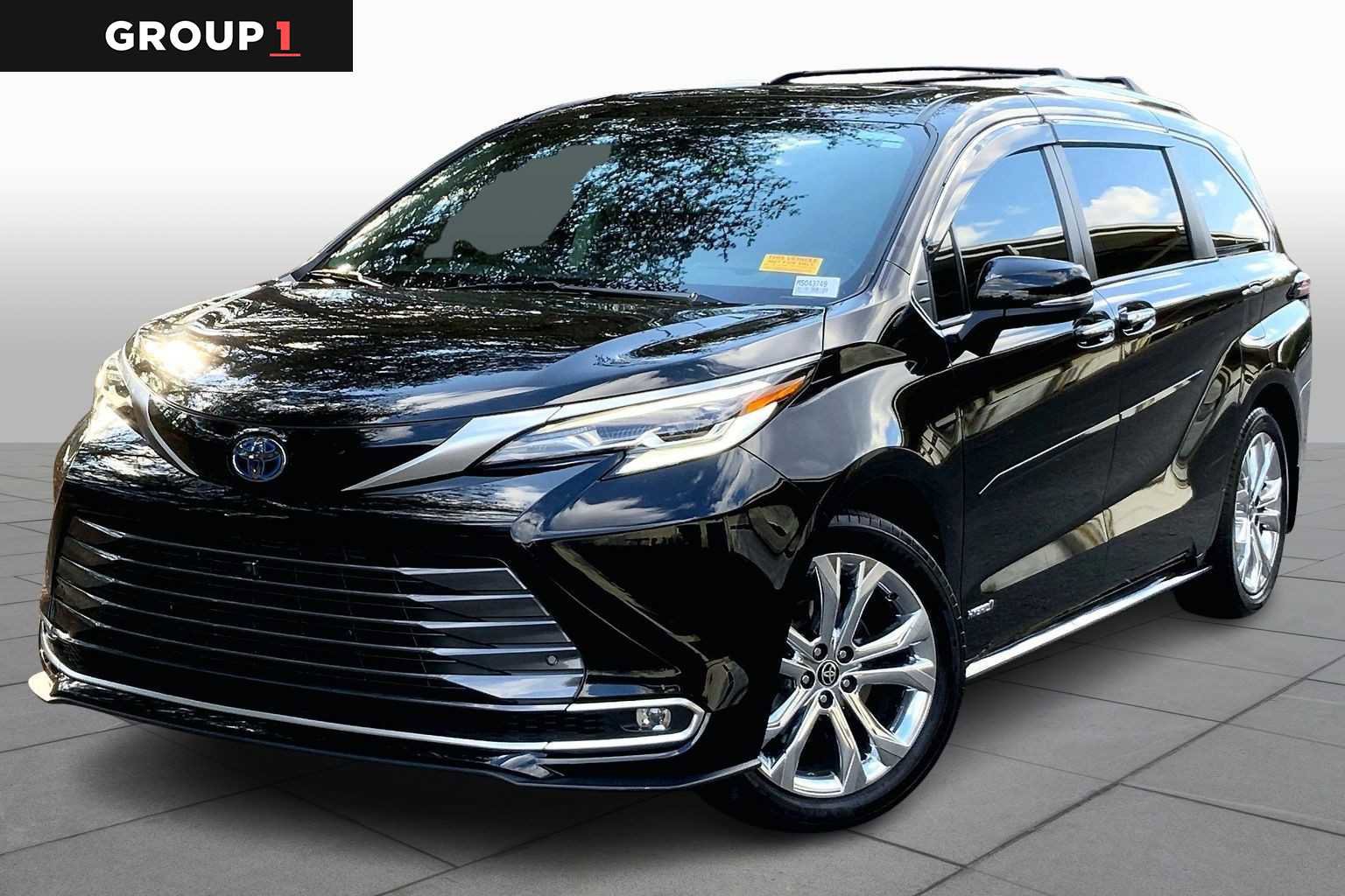 Used 2021 Toyota Sienna Platinum