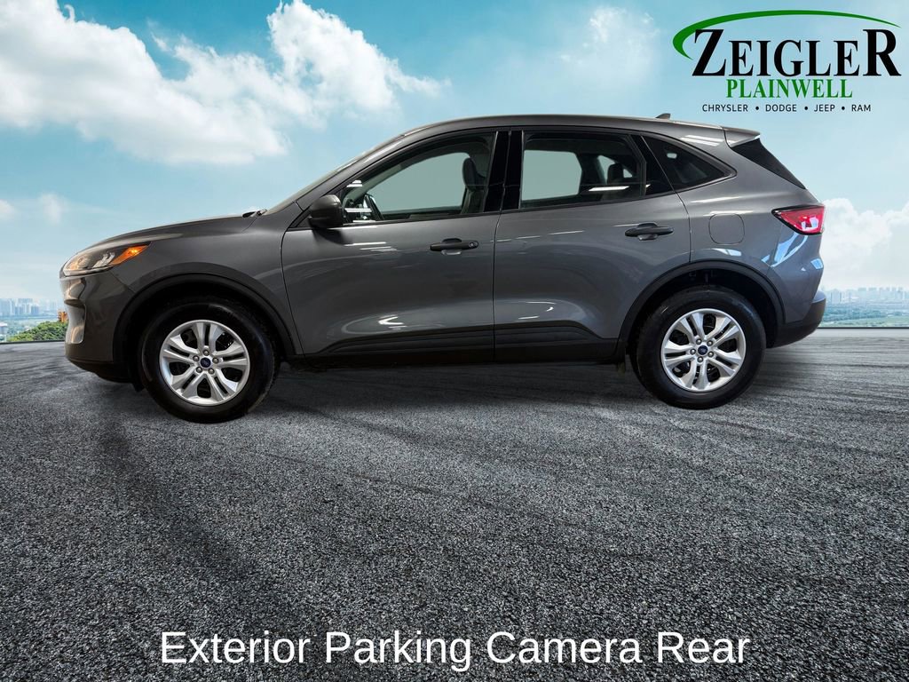 Used 2022 Ford Escape S image 4