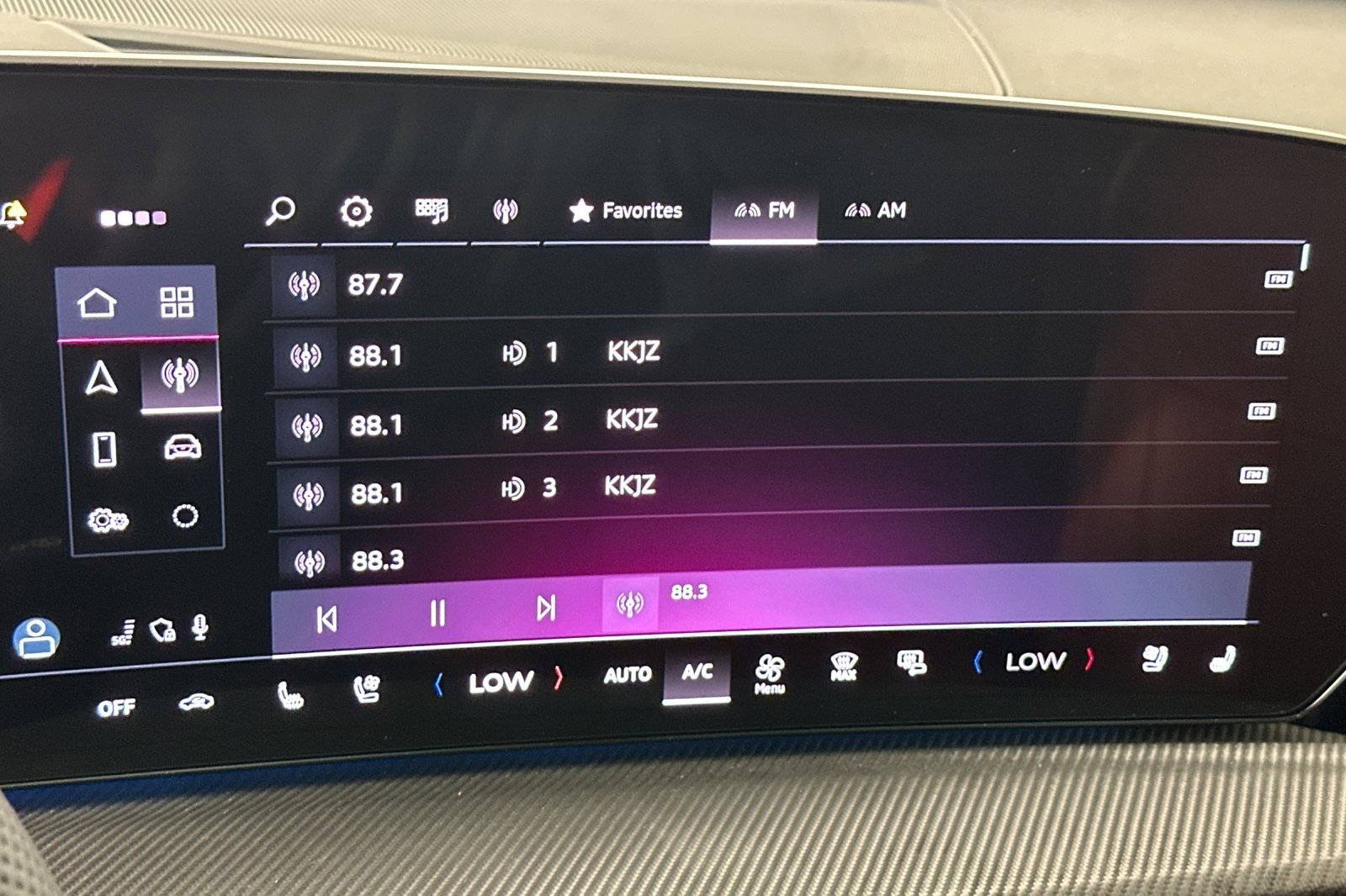 New 2025 Audi SQ5 Premium Plus image 17