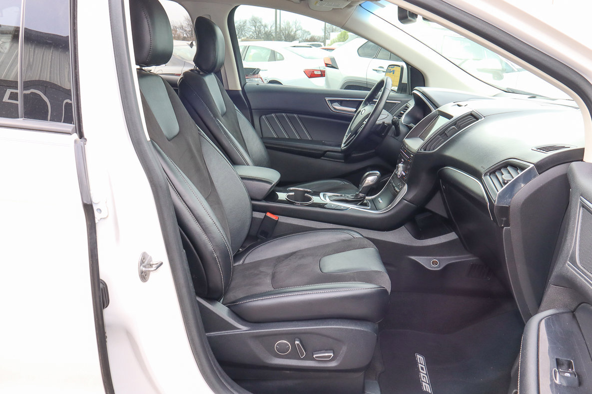 Used 2018 Ford Edge Sport w/ Equipment Group 401A image 27