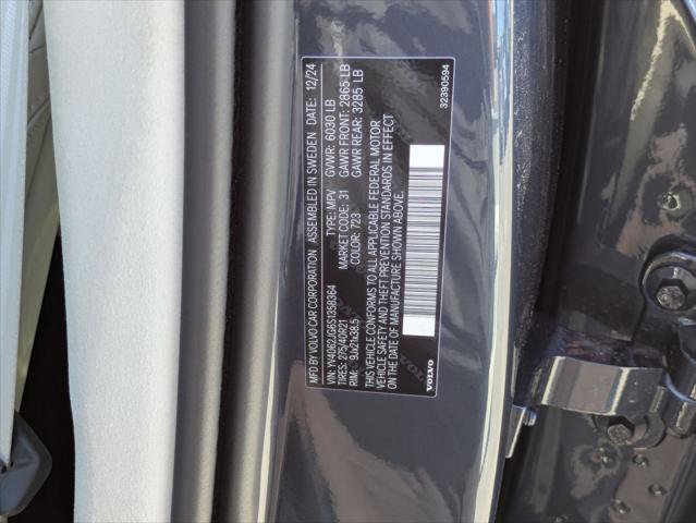 Used 2025 Volvo XC90 B6 Ultra w/ Lounge Package image 28