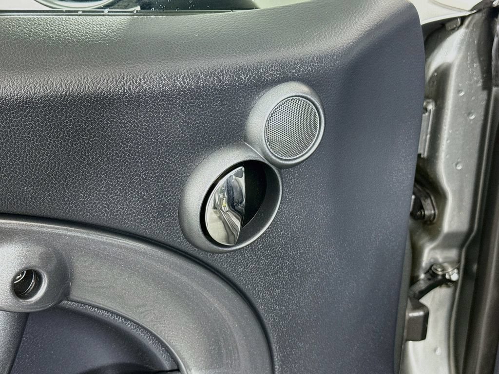 Used 2006 MINI Cooper S FWD image 18