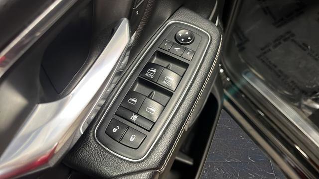 Used 2019 RAM 1500 Laramie w/ Sport Appearance Package AWD/4WD image 21