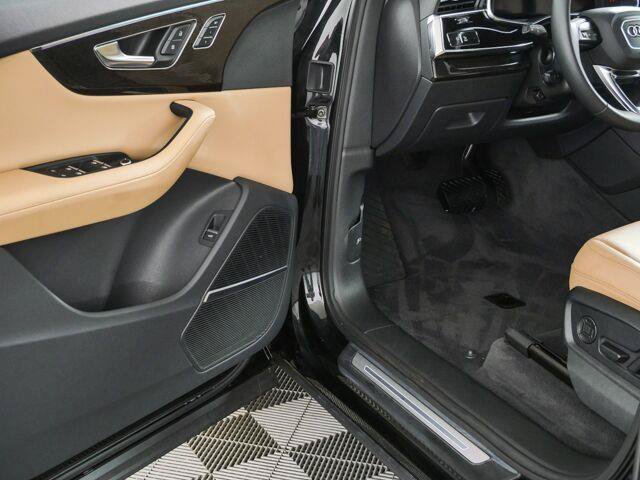 Used 2023 Audi Q7 3.0T Prestige w/ Prestige Package AWD/4WD image 8