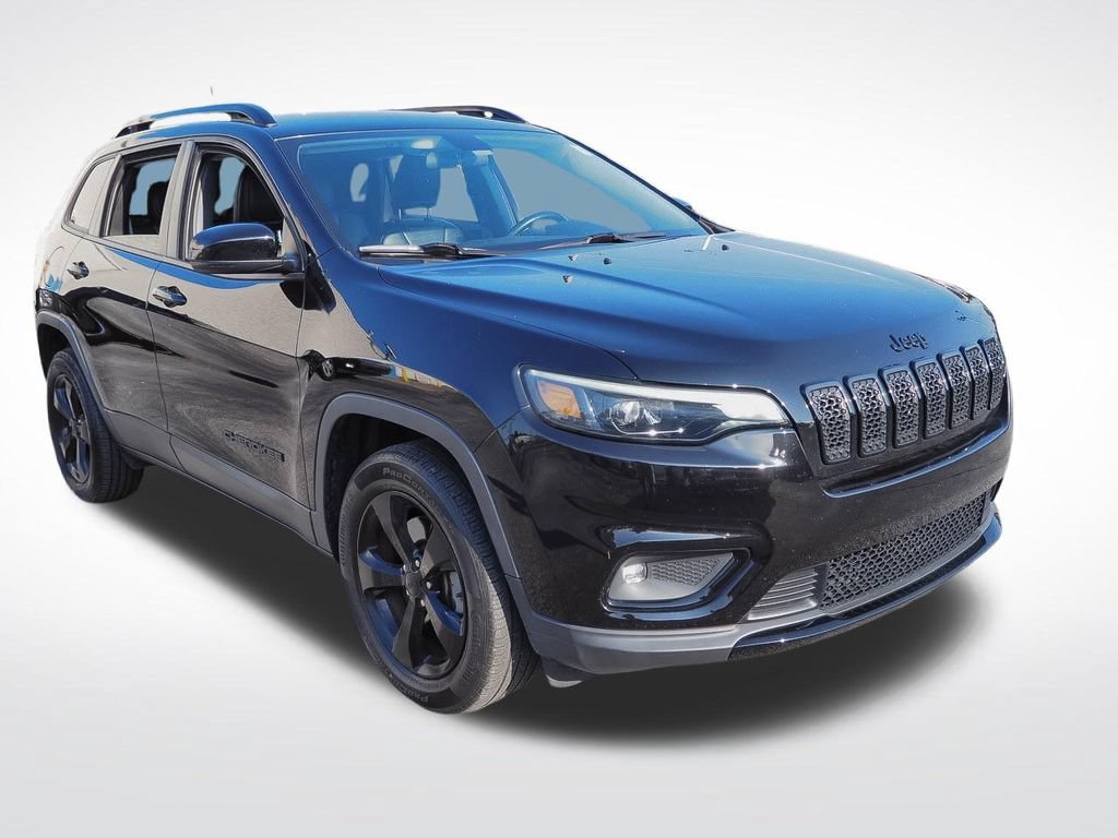 Used 2019 Jeep Cherokee Latitude Plus AWD/4WD image 3