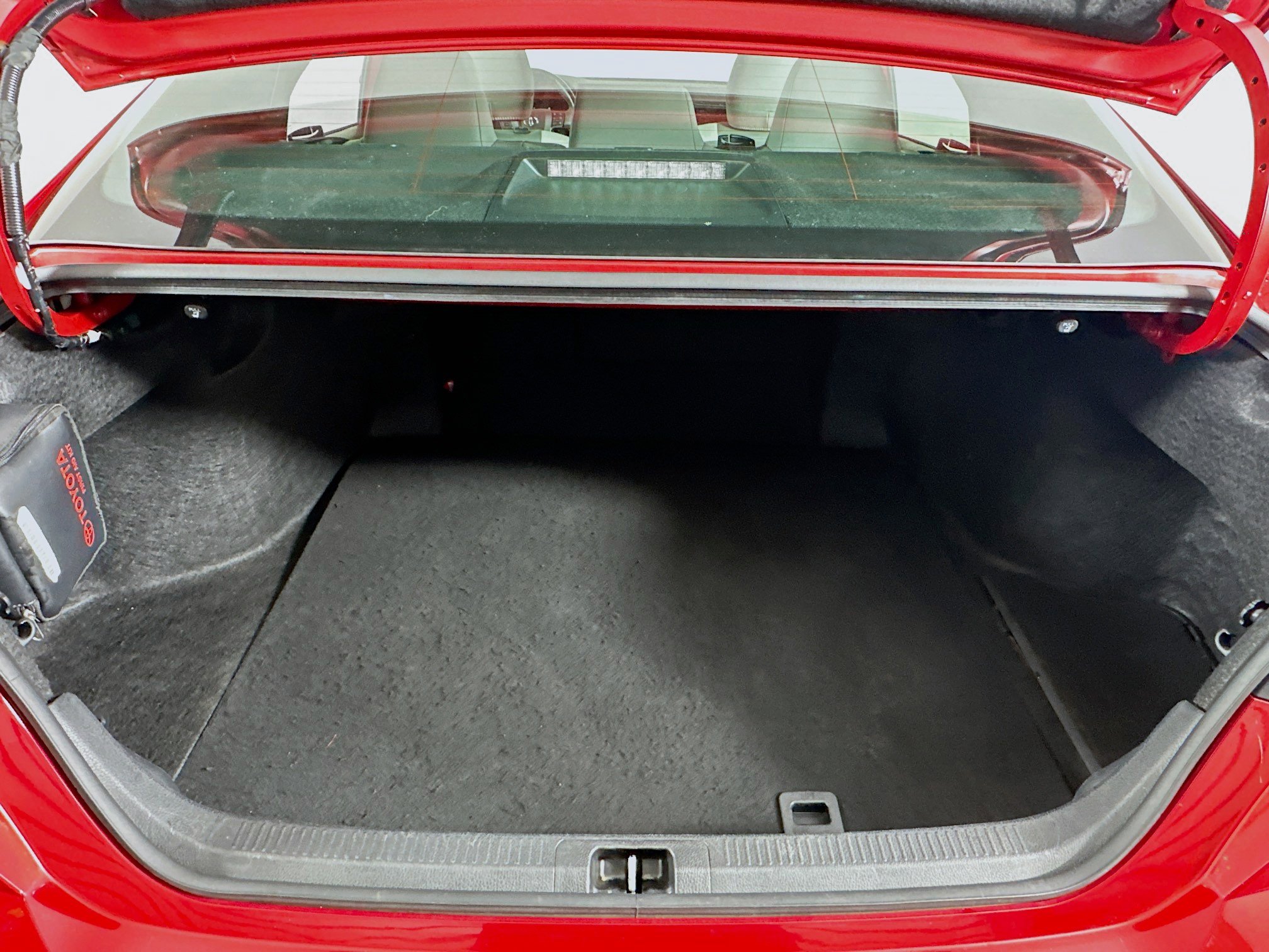 Used 2025 Toyota Camry SE image 29