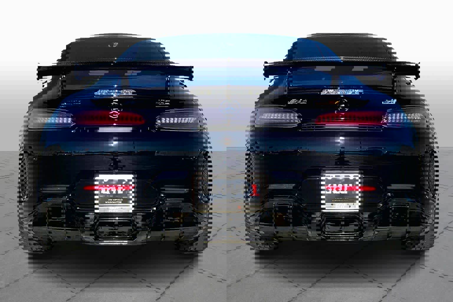 Used 2018 Mercedes-Benz AMG GT R image 4