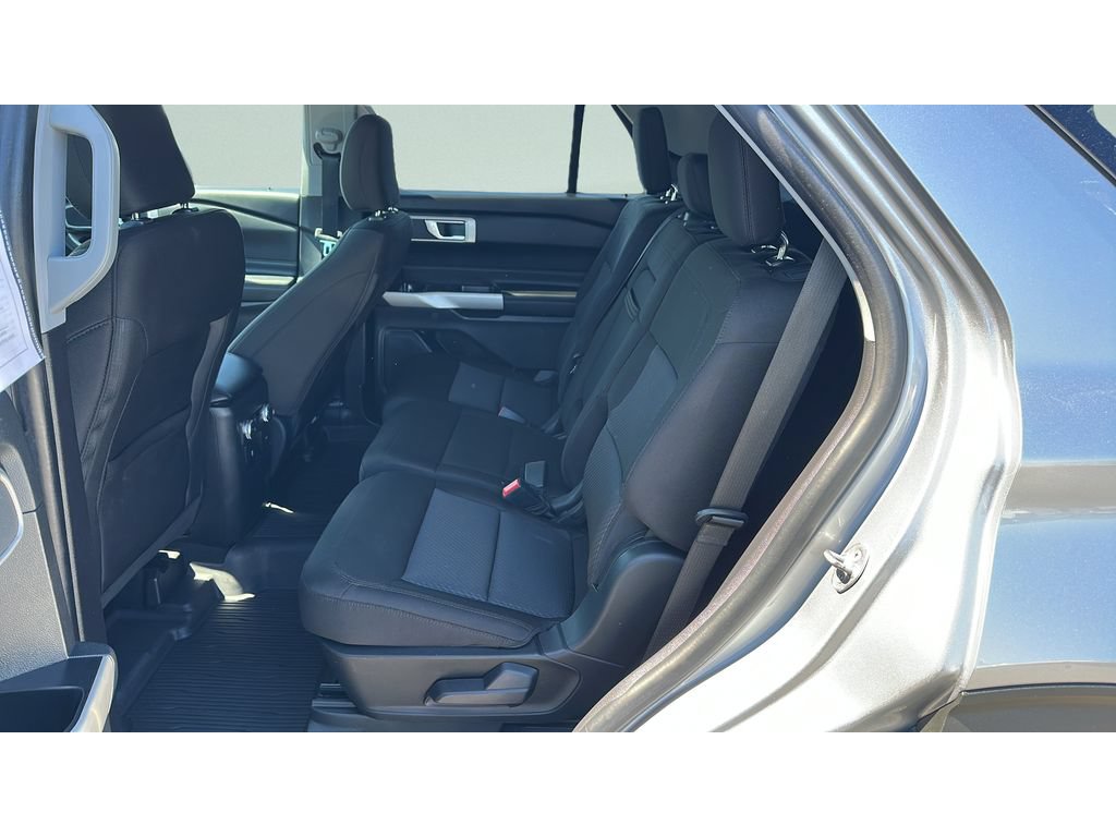 Used 2022 Ford Explorer XLT AWD/4WD image 18