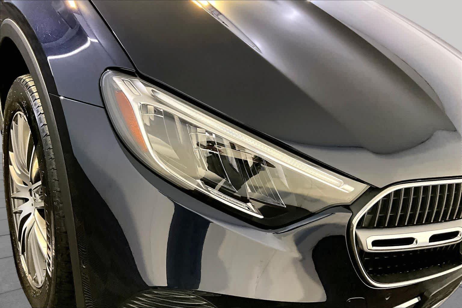 Used 2024 Mercedes-Benz GLC 300 4MATIC image 27