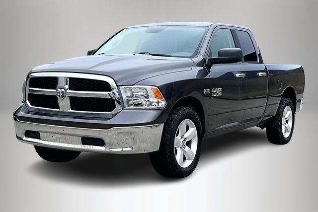 Used 2017 RAM 1500 Classic SLT image 2
