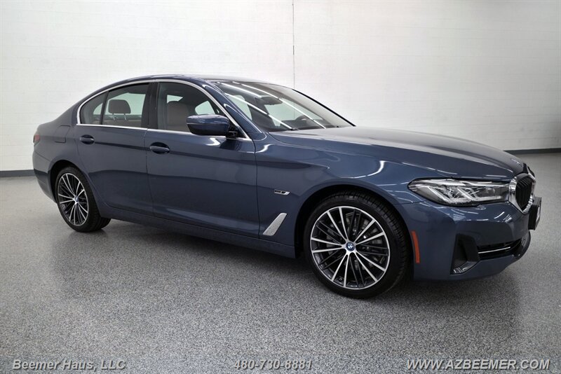 Used 2023 BMW 530e w/ Premium Package RWD image 10