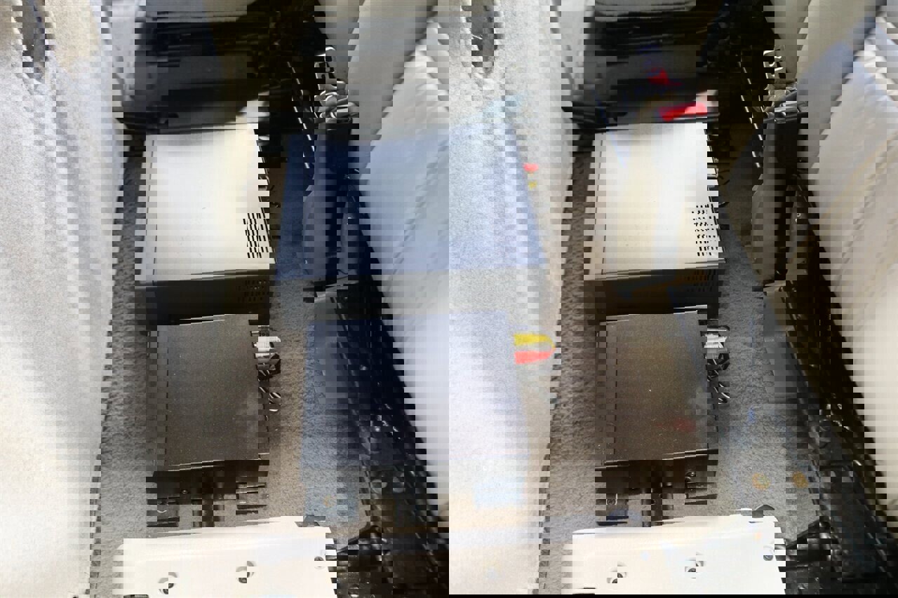 Used 2001 Ford Excursion Limited image 88