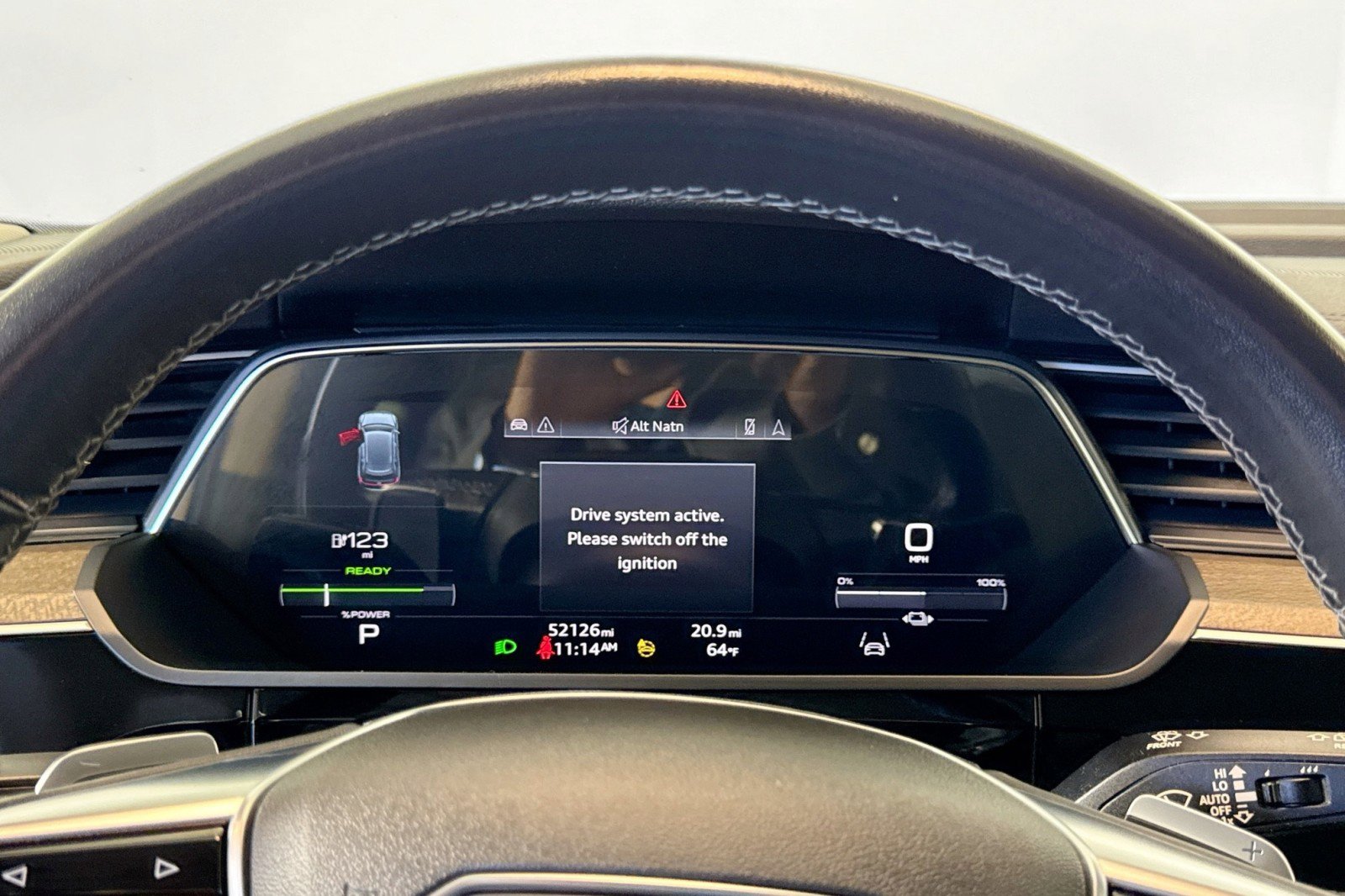 Used 2022 Audi e-tron Premium Plus w/ Premium Plus Package image 12