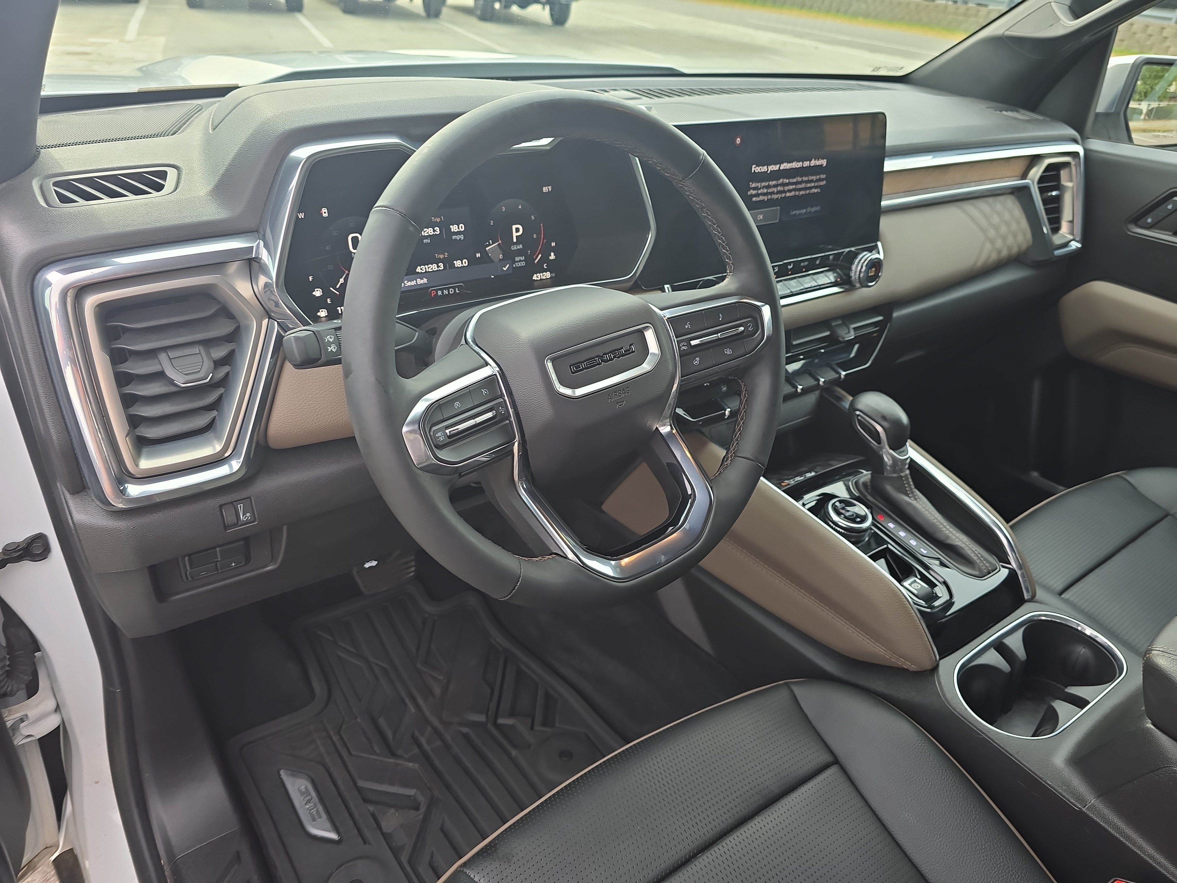Used 2023 GMC Canyon Denali AWD/4WD image 15