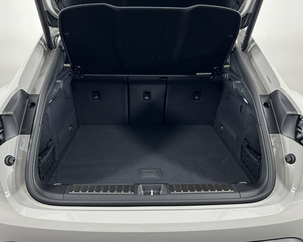 New 2026 Porsche Macan 4 Electric AWD/4WD image 30