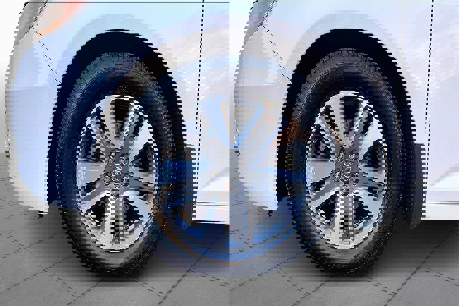 Used 2017 Honda Odyssey Touring image 11