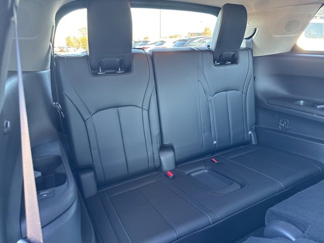 Used 2023 INFINITI QX60 Sensory w/ Cargo Package image 24