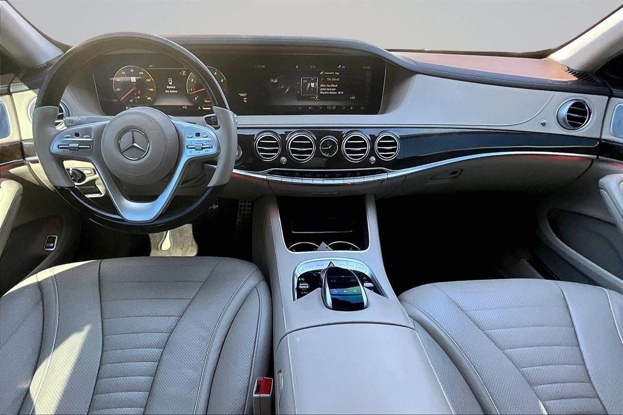 Used 2019 Mercedes-Benz S 560 Sedan image 7