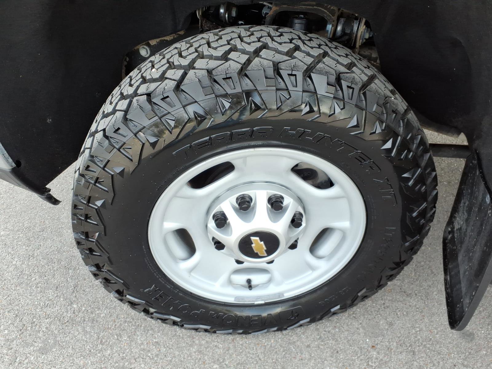 Used 2025 Chevrolet Silverado 2500 W/T w/ WT Convenience Package AWD/4WD image 9