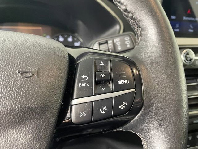 Used 2022 Ford Escape SE w/ SE Sport Appearance Package image 10