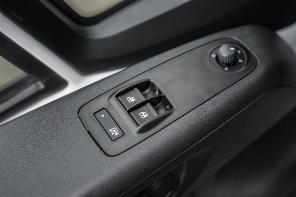 Used 2023 RAM ProMaster 2500 image 30