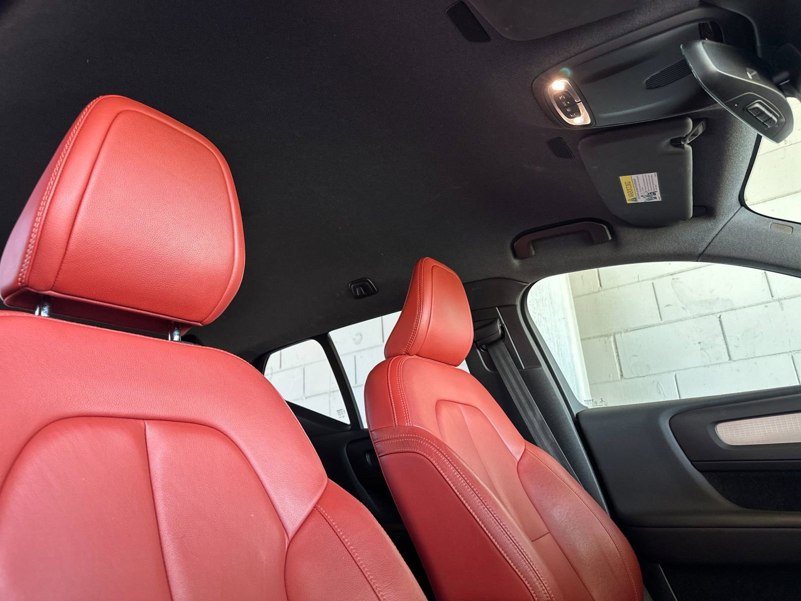 Used 2019 Volvo XC40 T5 Momentum AWD/4WD image 19