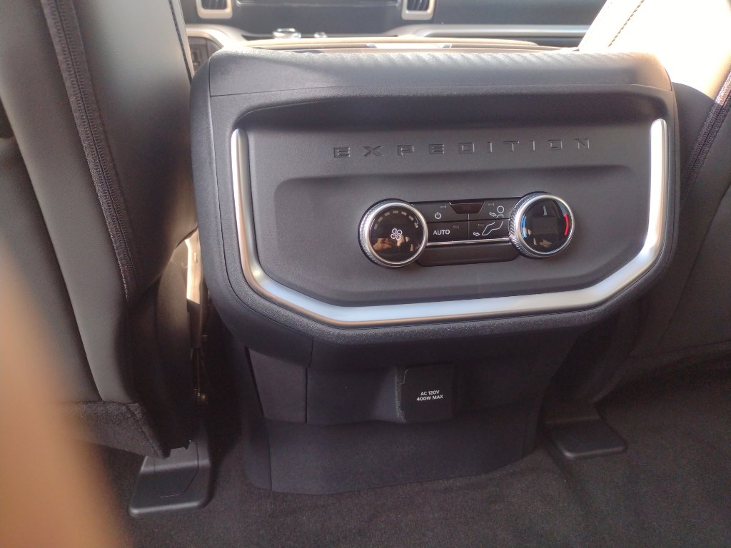 New 2025 Ford Expedition Max Active image 27