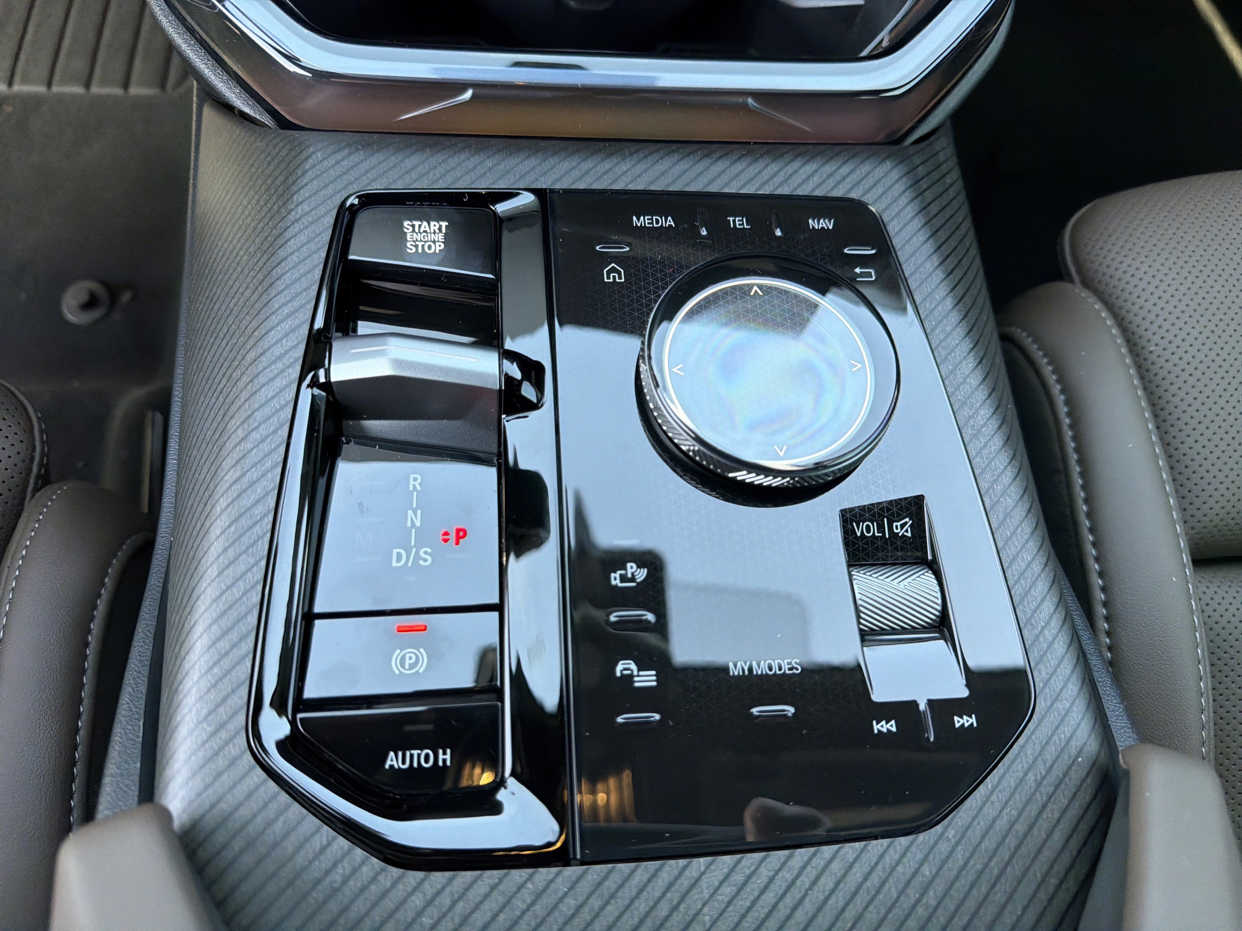 New 2026 BMW X3 xDrive30 w/ Premium Package image 9