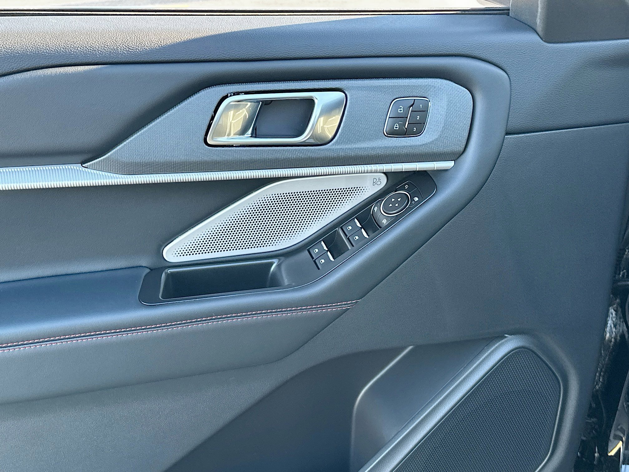 New 2026 Ford Explorer ST w/ Sun And Sound Package image 13