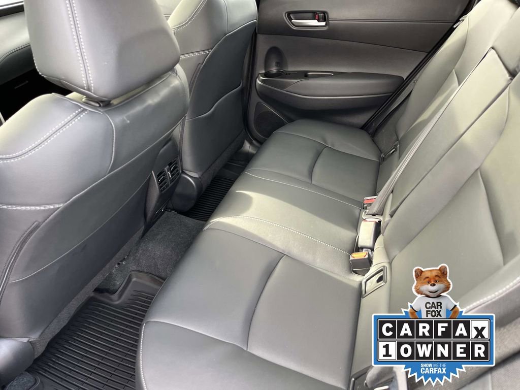 Used 2025 Toyota Corolla Cross XLE w/ Convenience Package image 18