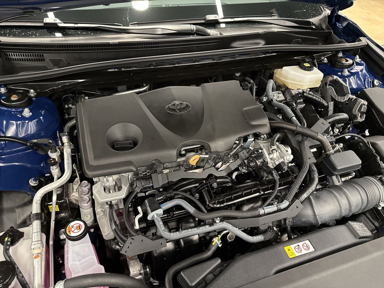 Used 2025 Toyota Camry SE AWD/4WD image 31