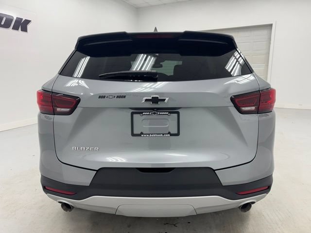 Used 2024 Chevrolet Blazer LT w/ Convenience Package FWD image 6