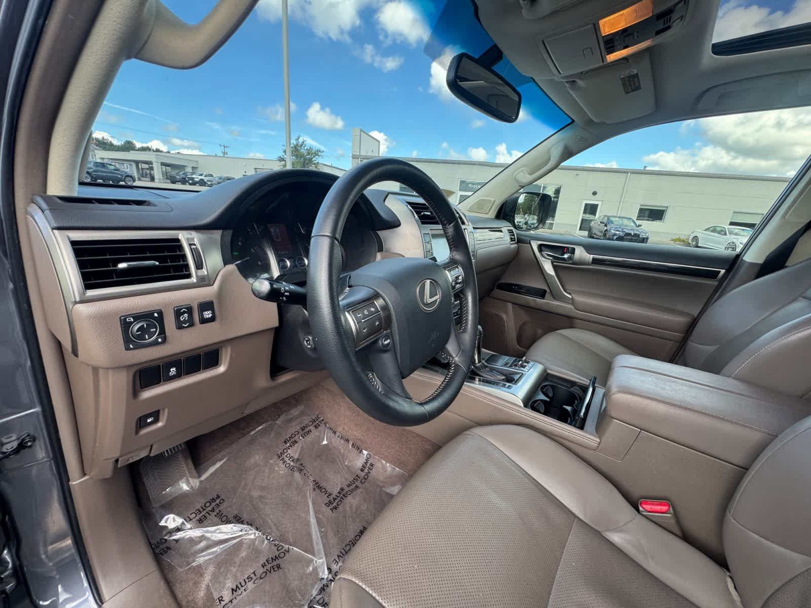 Used 2017 Lexus GX 460 w/ Navigation Package AWD/4WD image 23