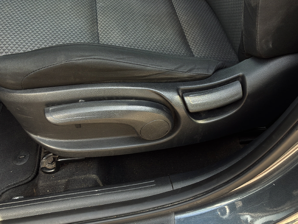 Used 2020 Kia Soul LX FWD image 14