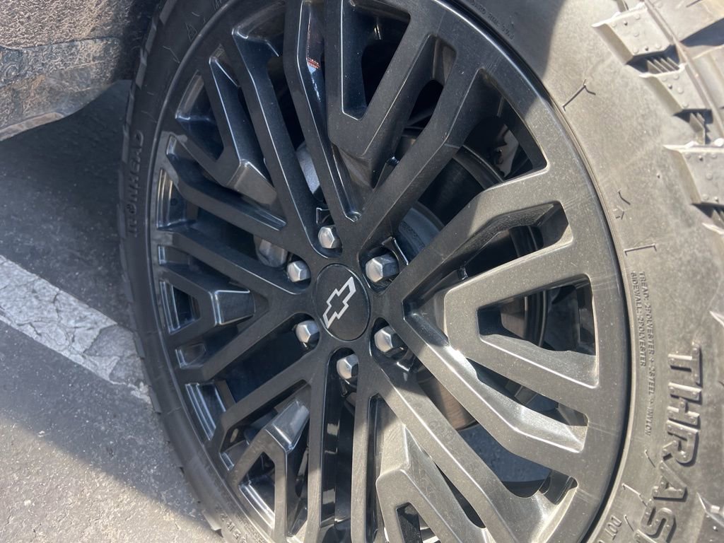 Certified 2024 Chevrolet Silverado 1500 Custom AWD/4WD image 8