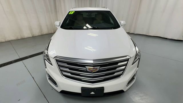 Used 2018 Cadillac XT5 FWD image 3