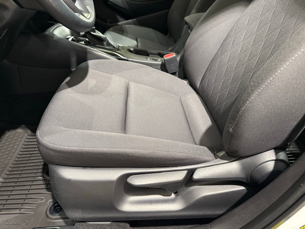 Used 2023 Toyota Corolla LE image 13