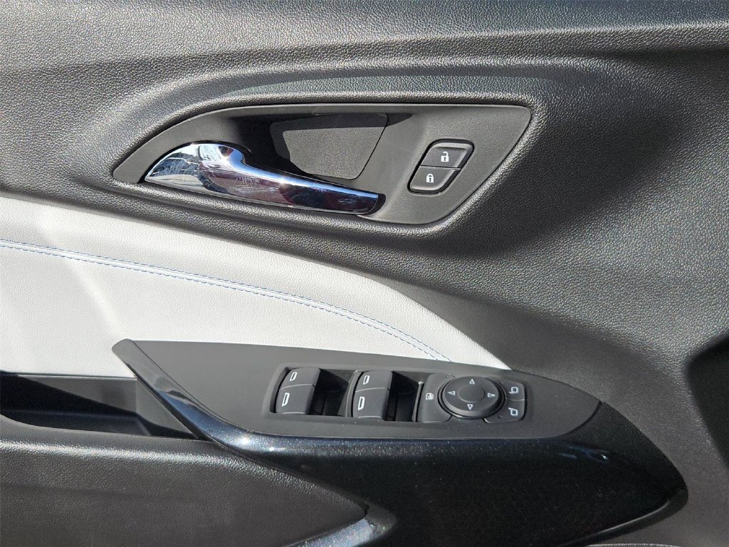 New 2026 Chevrolet Trax LT w/ Driver Confidence Package FWD image 15