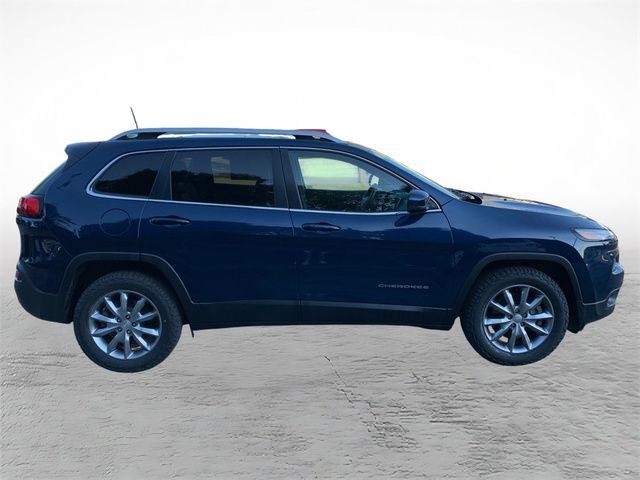 Used 2018 Jeep Cherokee Limited AWD/4WD image 2