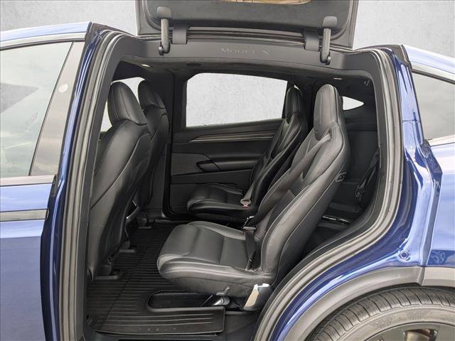 Used 2022 Tesla Model X Plaid image 18