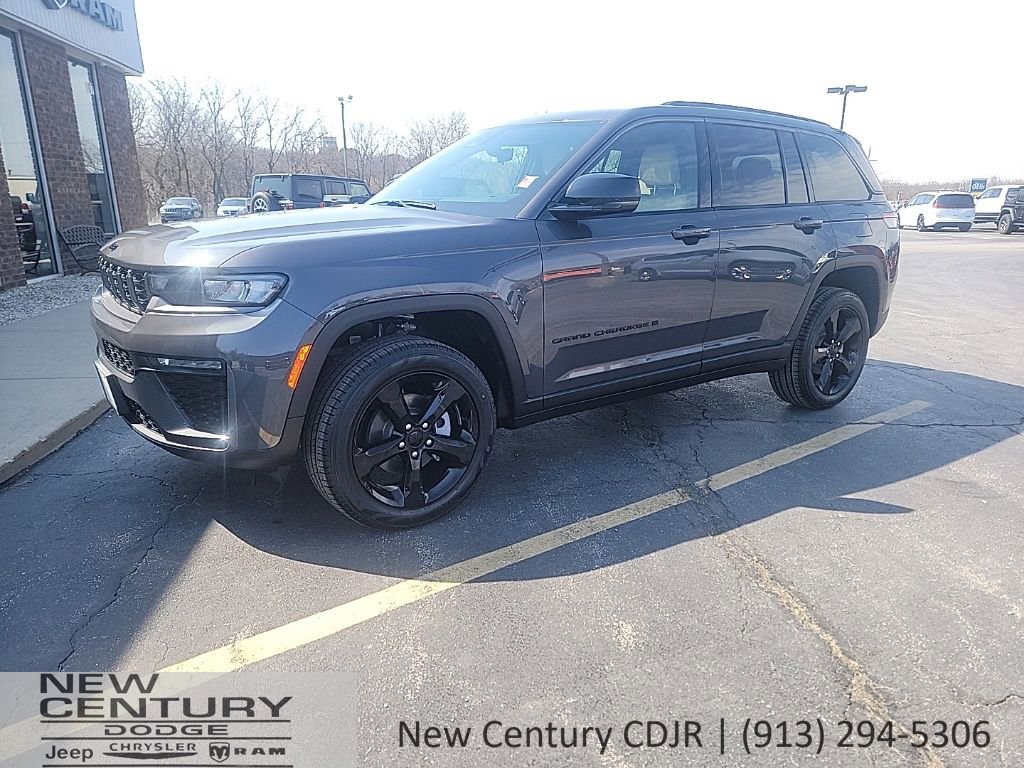 New 2026 Jeep Grand Cherokee Limited w/ Limited Altitude Package AWD/4WD image 1